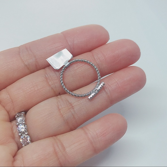 925 Sterling Silver Cubic Zirconia Ring - Picture 6 of 7